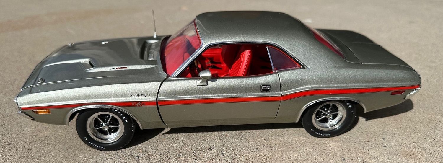 1:18 YCID - #35, 1970 Dodge Challenger R/T, Silver