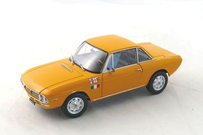 1:18 Norev - Lancia Fulvia 1600 HF Lusso (1971) orange