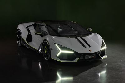 1:18 MR Collection Models - Lamborghini Revuelto Grigio Hati with Verde Scandal Livery