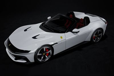 1:18 MR Collection Models - Ferrari 12 Cilindri Convertible Bianco Artico 1:18 MR Collection Models - Ferrari 12 Cilindri Convertible Bianco Artico