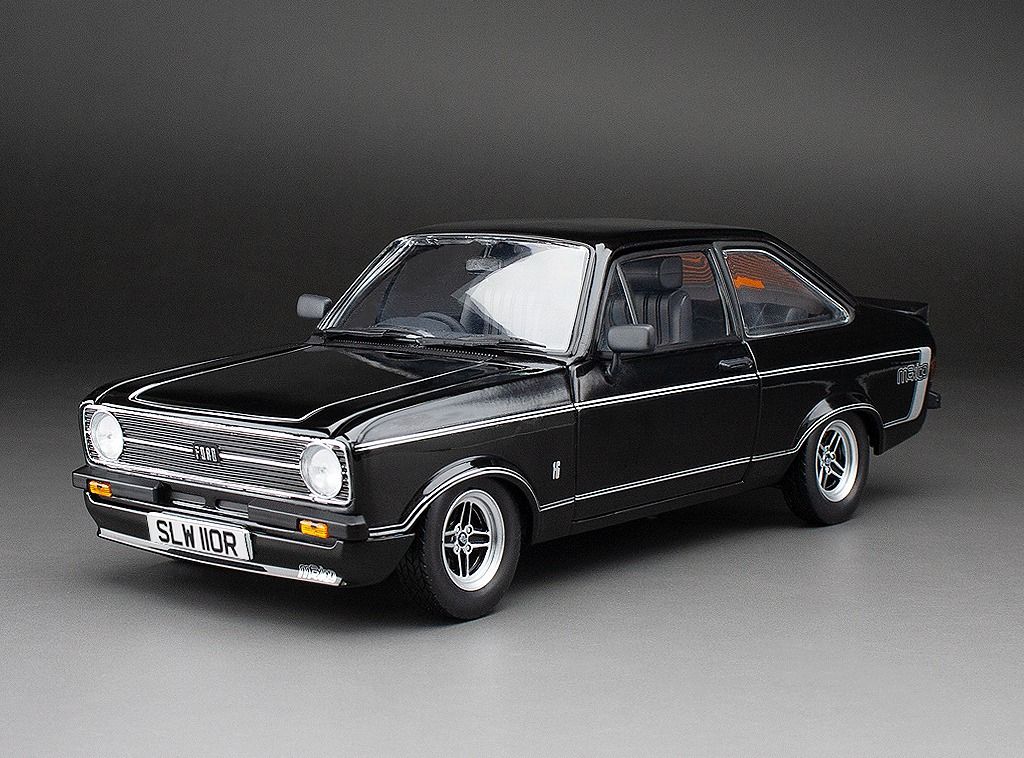 1:18 Sunstar - 1976 Ford Escort MKII RS Mexico - Black (RHD)
