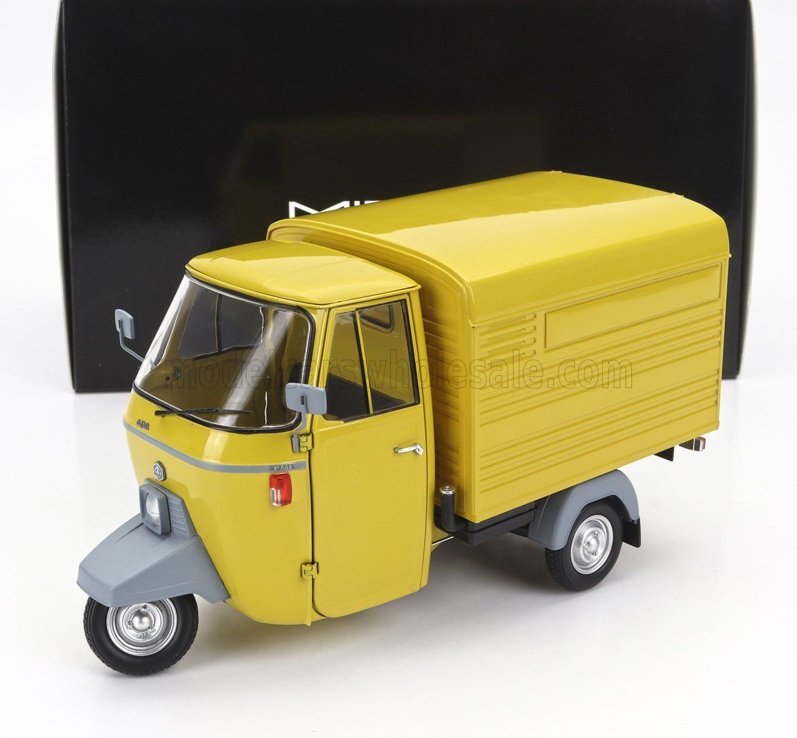 1:18 Mitica Diecast - Piaggio Ape P501 VAN Closed 1979 Giallo Texas Yellow