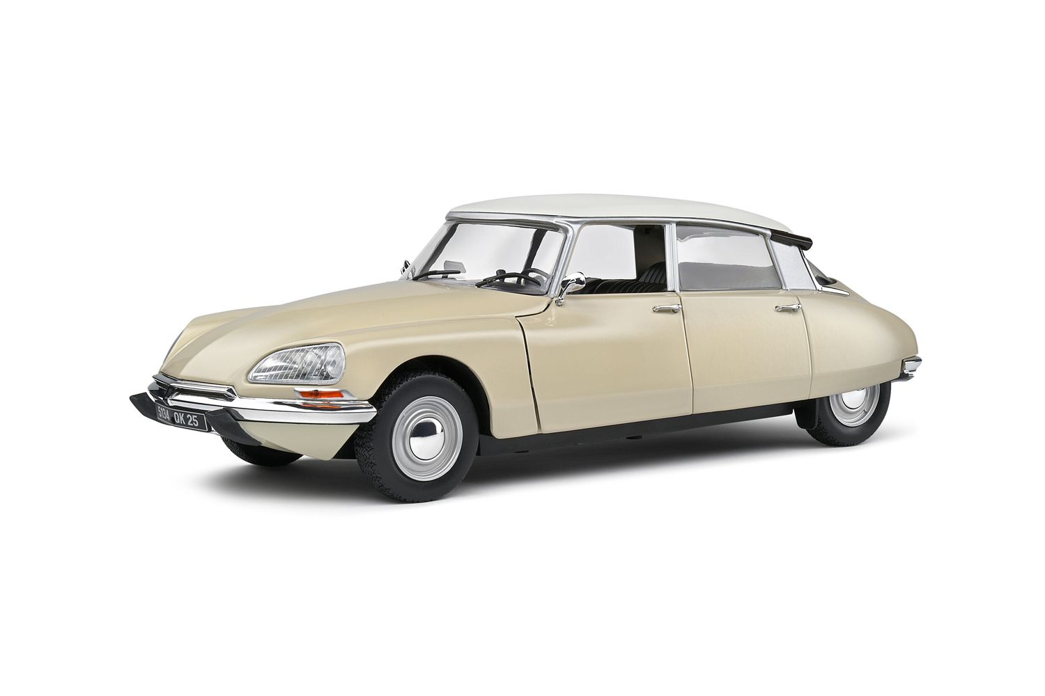 1:18 Solido - Citroen DS Special 1976 Beige