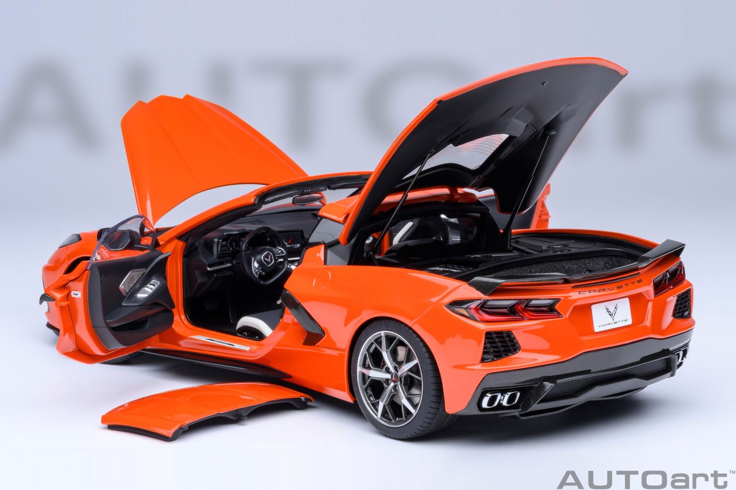 1:18 Autoart - Chevrolet Corvette C8 Stingray Z51 (Sebring Orange)