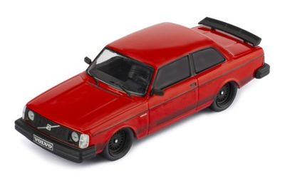 1:43 Ixo - Volvo 242, rot, Custom, 1980