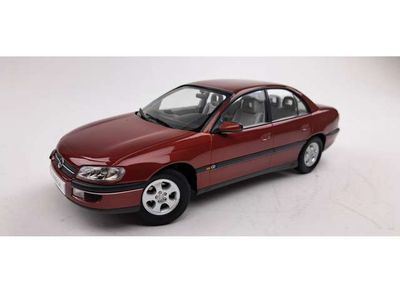 1:18 Triple9 - 1996 Opel Omega B, marseille red