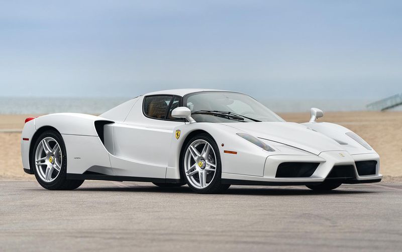 1:43 Looksmart - Ferrari Enzo Bianco Avus 1:43 Looksmart - Ferrari Enzo Bianco Avus