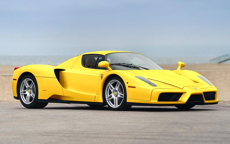 1:43 Looksmart - Ferrari Enzo Giallo Modena 1:43 Looksmart - Ferrari Enzo Giallo Modena