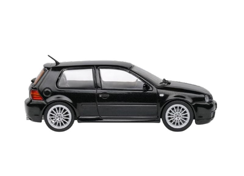 1:43 Solido - Volkswagen Golf IV R32 2003 Black 1:43 Solido - Volkswagen Golf IV R32 2003 Black