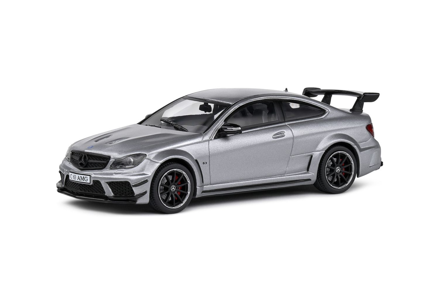1:43 Solido - Mercedes C-Class C63 AMG Black Series 2012 Grey Metallic