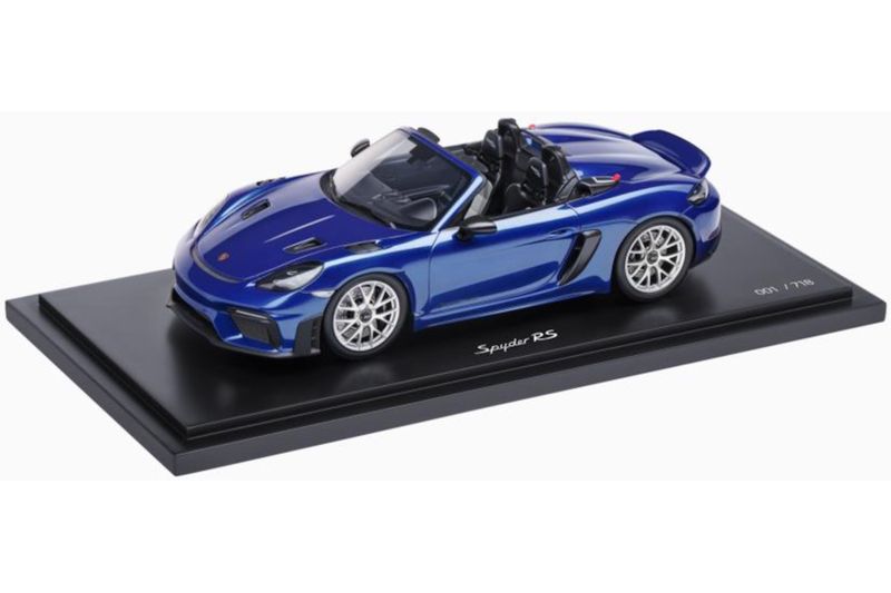 1:18 Porsche Dealer - Porsche 718 SPYDER RS (982) Limited Edition Blue Metallic