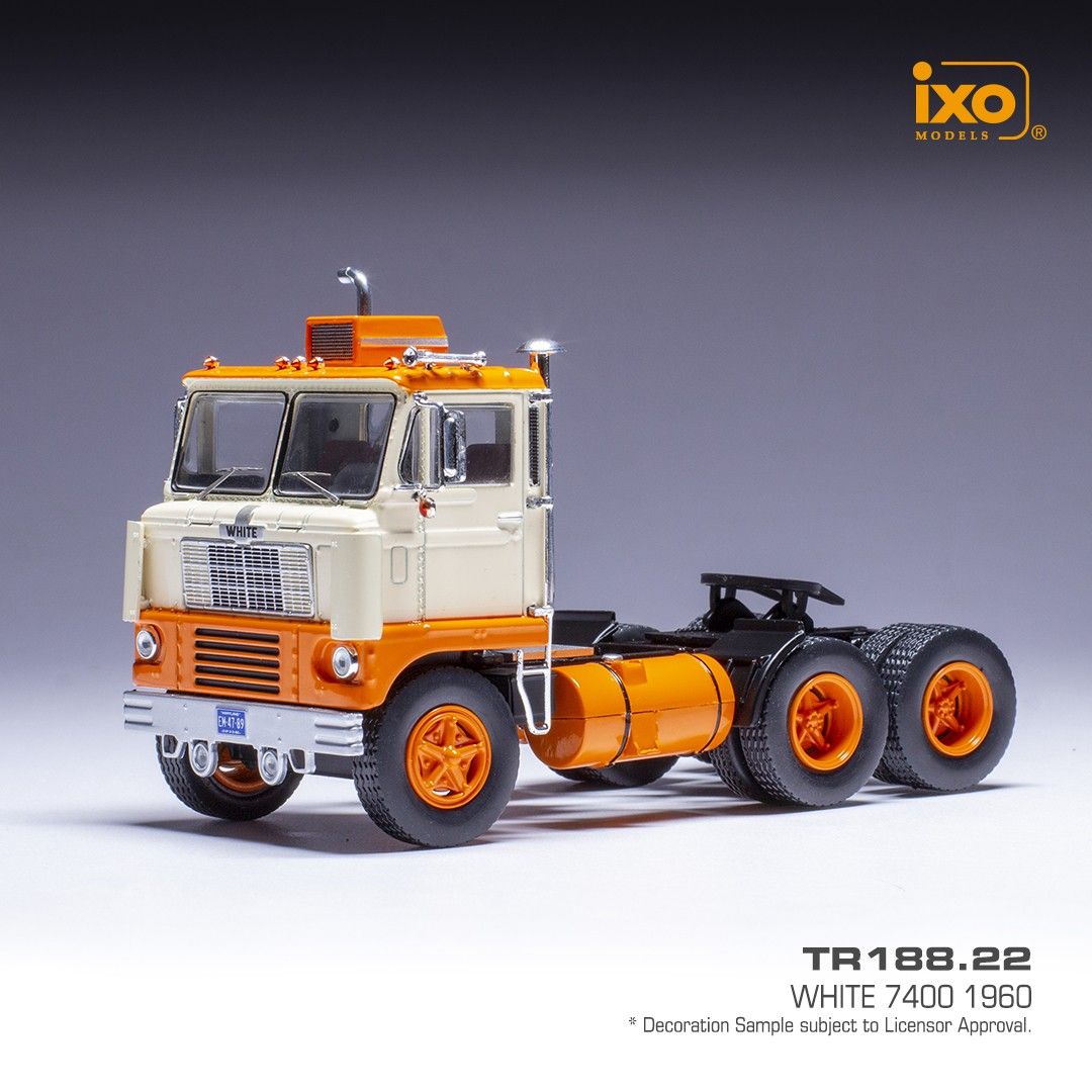 1:43 Ixo - White 7400, beige, 1960