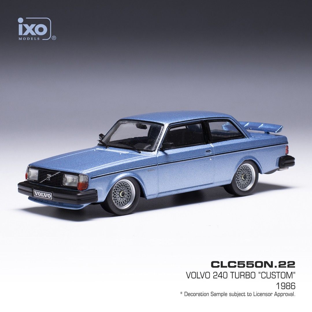 1:43 Ixo - Volvo 240 Turbo Custom, metallic-hellblau, 1980