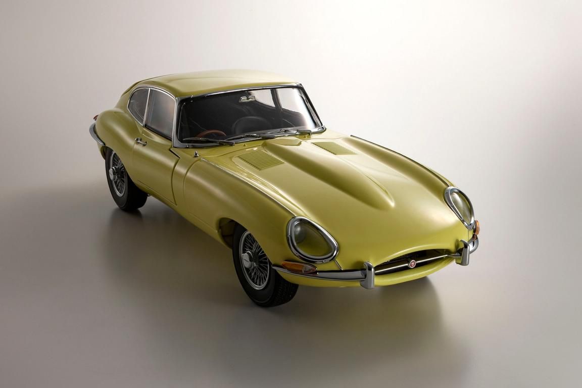 1:18 Kyosho - 1961 Jaguar E-Type Coupe MK1 RHD Yellow