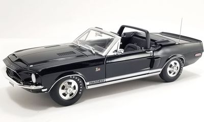1:18 ACME - 1968 Shelby GT500KR Convertible, black with white top 1:18 ACME - 1968 Shelby GT500KR Convertible, black with white top