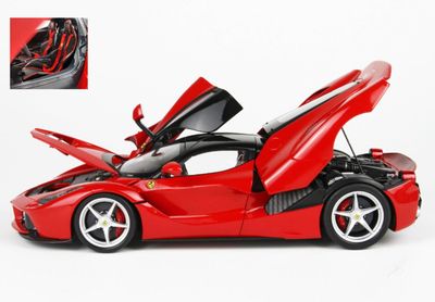 1:18 BBR - Ferrari LaFerrari DIE CAST - Polifoam Base Red Corsa 322 - 4 POINTS SAFETY BELT