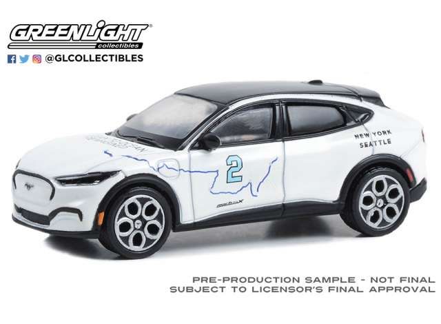 1:64 Greenlight - 2021 Mustang Mach-E *New York to Seattle Transcontinental Tour Ocean to Ocean Reimagined*, white