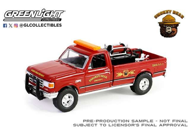 1:64 Greenlight - 1990 Ford F-250 with Fire Equipment, Hose and Tank *Smokey Bear Series 3*