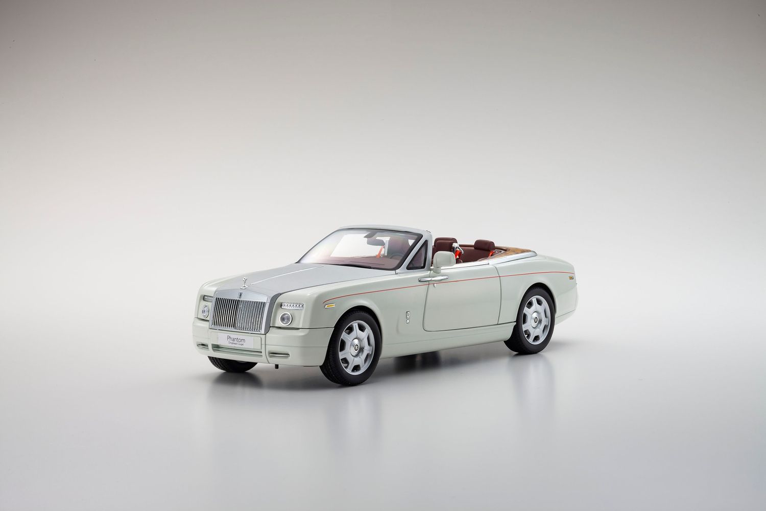 1:18 Kyosho - Rolls-Royce Phantom Drophead Coupe English White
