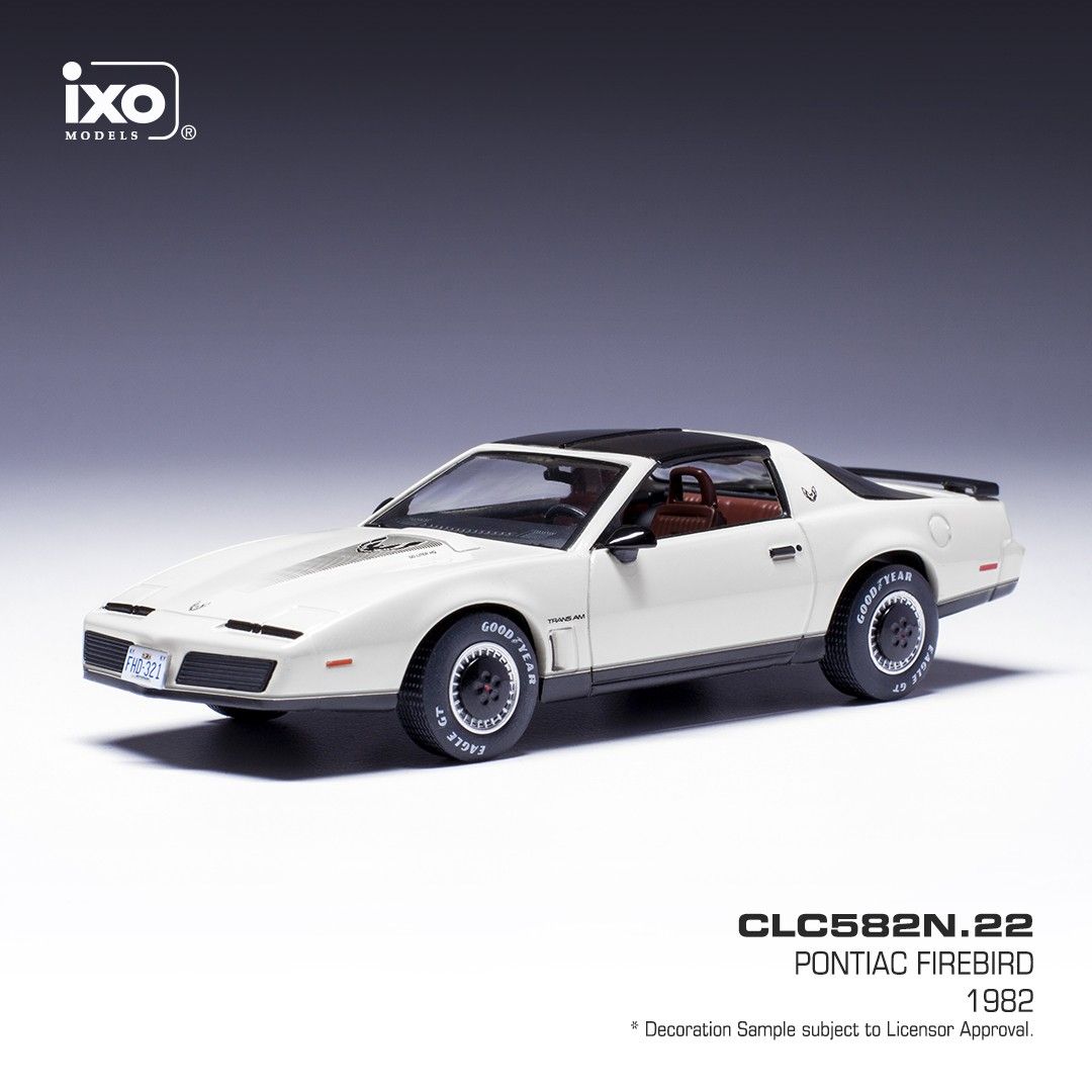 1:43 Ixo - Pontiac Firebird weiss