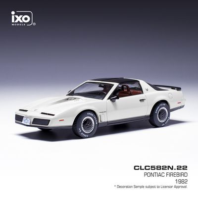 1:43 Ixo - Pontiac Firebird weiss