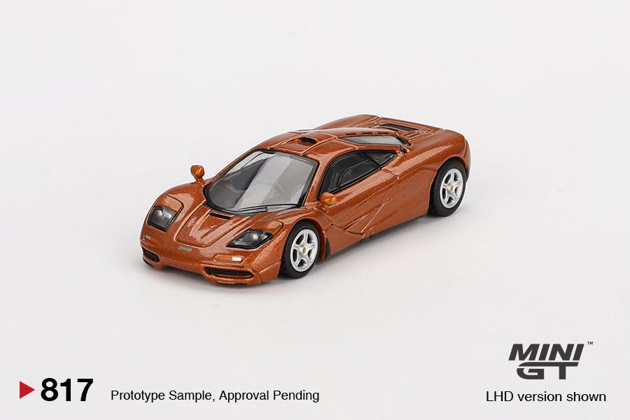 1:64 Mini GT - 1993 McLaren F1 Yquem