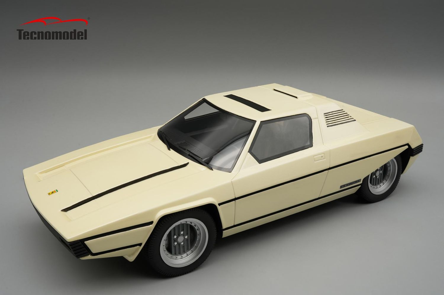 1:18 Tecnomodel - Ferrari 308 GT Bertone Rainbow White Metalic