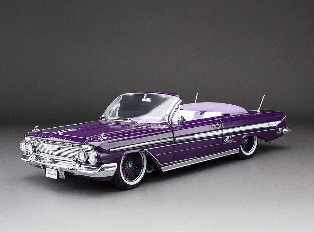 1:18 Sunstar - Chevrolet Impala Convertible Lowrider, violet, with beweglicher Federung, 1961