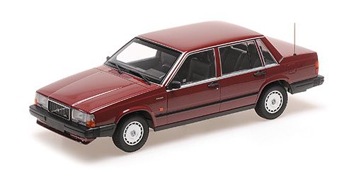 1:18 Minichamps - VOLVO 740 GL – 1986 – RED