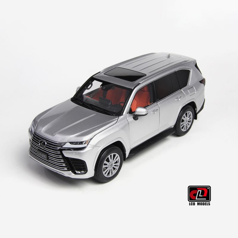 1:18 LCD Models - 2024 Lexus LX600 Silver