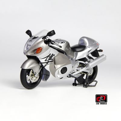 1:12 LCD Models - Suzuki GSX 1300R Hayabusa 2001 Silver