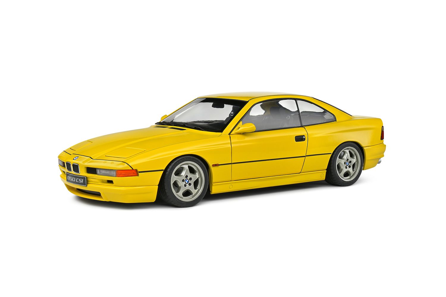 1:18 Solido - BMW 850 (E31) CSI Dakar Yellow 1990
