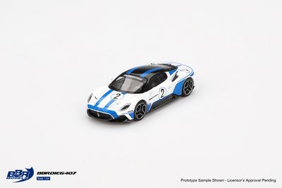1:64 BBR - 2024 Maserati MC20 #2 Performance Experience, white/blue 1:64 BBR - 2024 Maserati MC20 #2 Performance Experience, white/blue