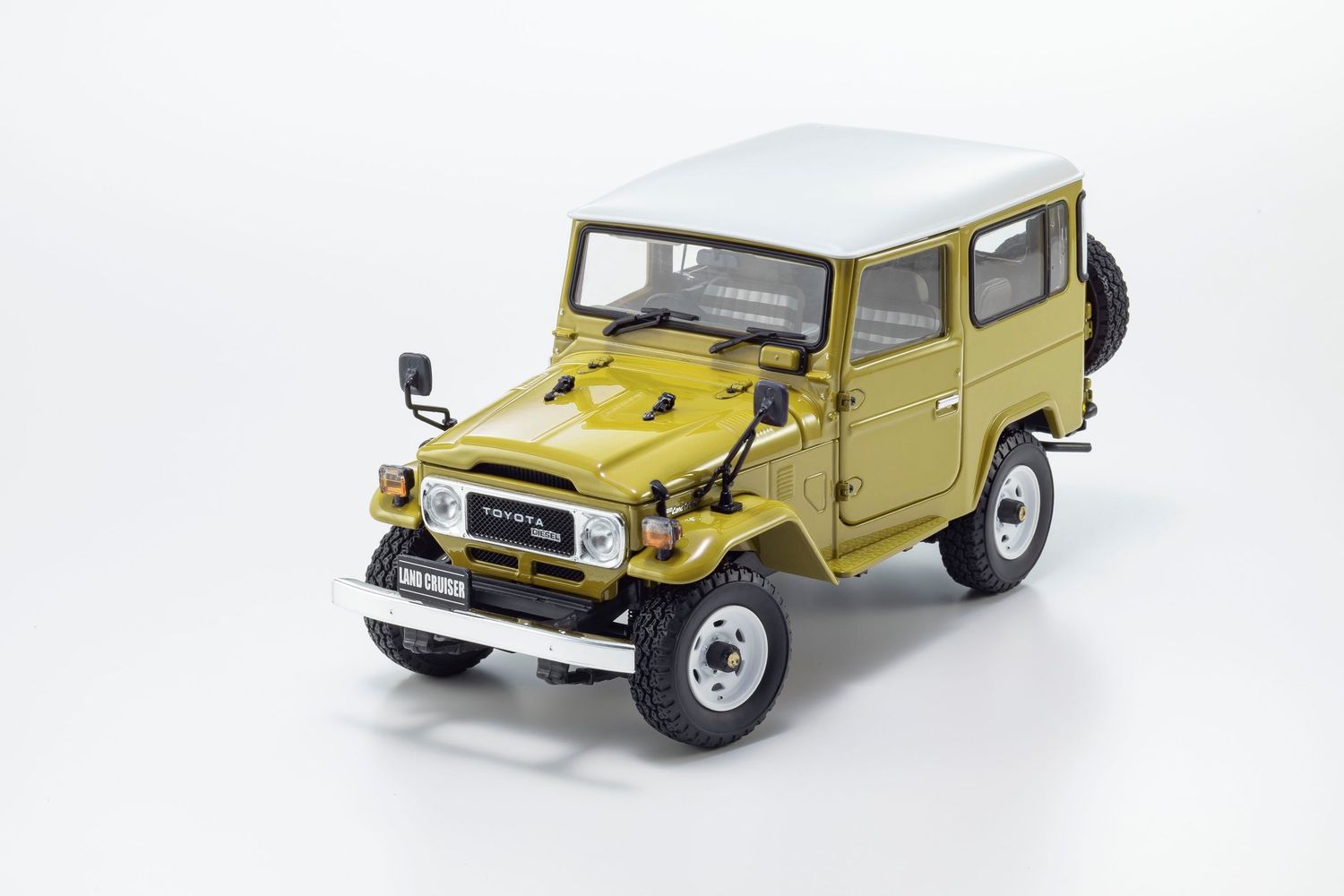 1:18 Kyosho - Toyota Land Cruiser 40 Van -Yellow-