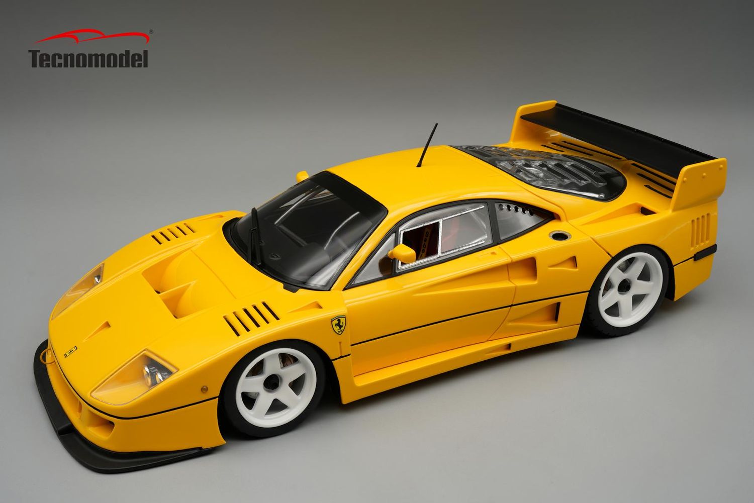 1:18 Tecnomodel - 1996 Ferrari F40 LM Modena Yellow