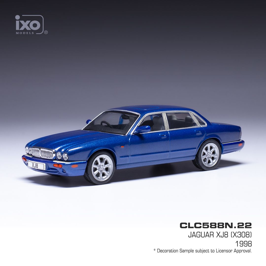 1:43 Ixo - 1998 Jaguar XJ8 (X308) blau (Metallic)