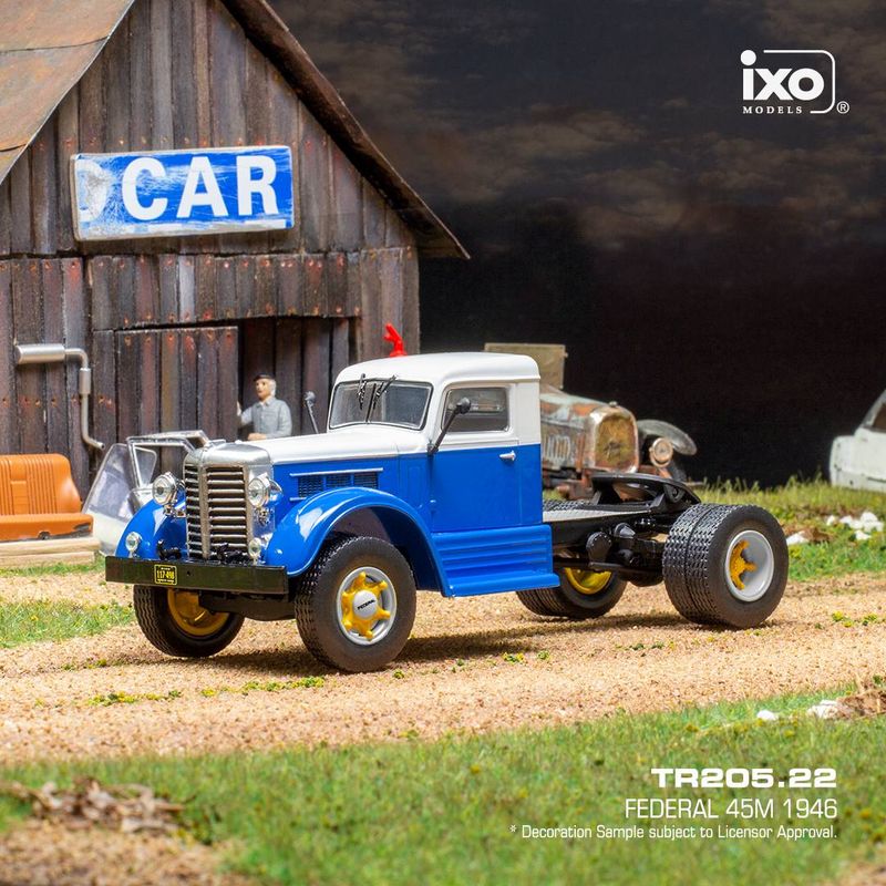 1:43 Ixo - Federal 45 M, blau/weiss, 1946 1:43 Ixo - Federal 45 M, blau/weiss, 1946
