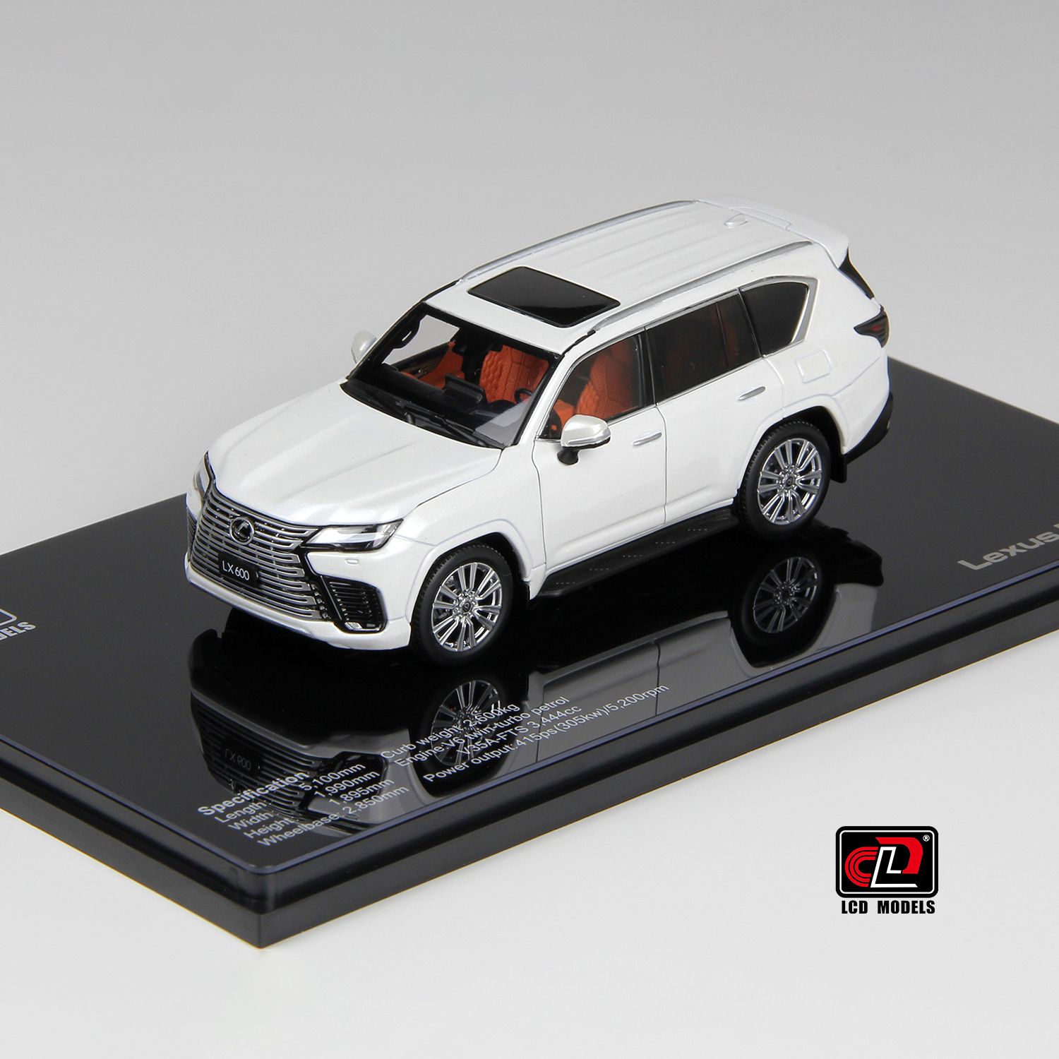 1:43 LCD Models - 2024 Lexus LX600 White