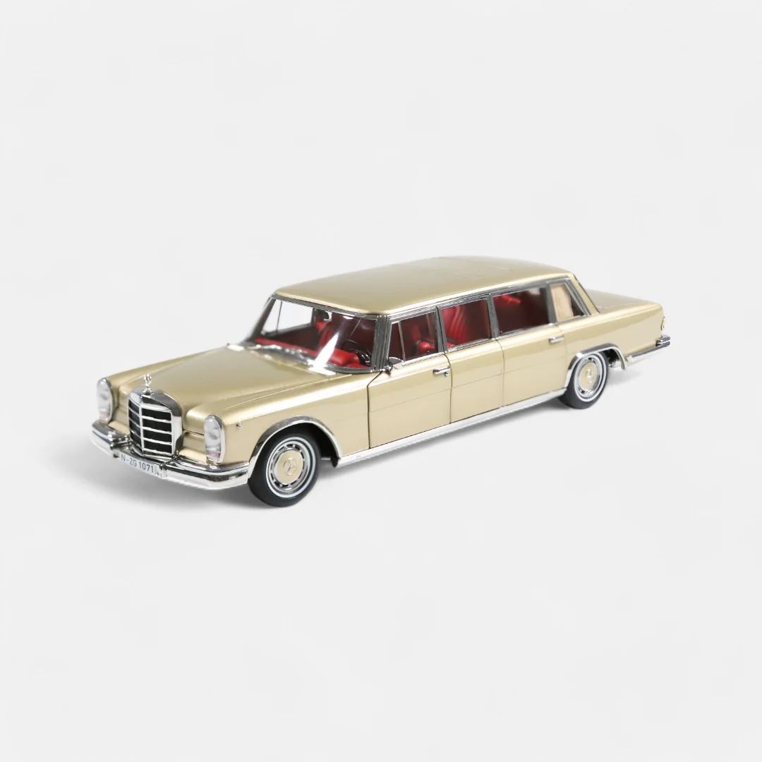 1:18 NZG - Mercedes-Benz 600 Pullman (1968-1980) Champagne