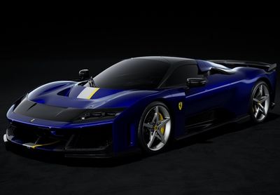 1:18 BBR - Ferrari F80 carbon optional Electric Blue - silver wheels