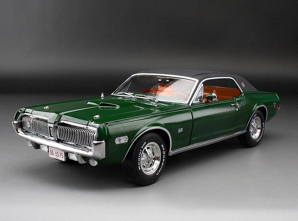1:18 Sunstar - 1968 Mercury Cougar XR7G, augusta green