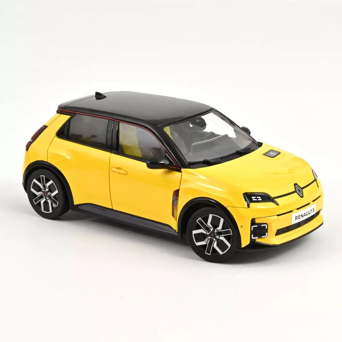 1:18 Norev - Renault 5 E-Tech 100% Electric 2024 Pop Yellow & Black