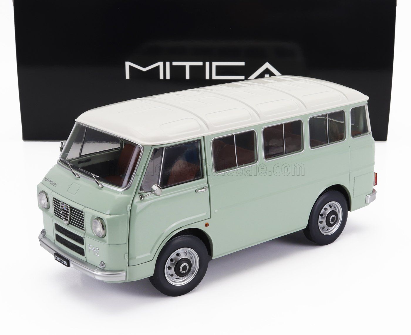 1:18 Mitica Diecast - 1967 Alfa Romeo F-12 Minibus 1. Series Light Green