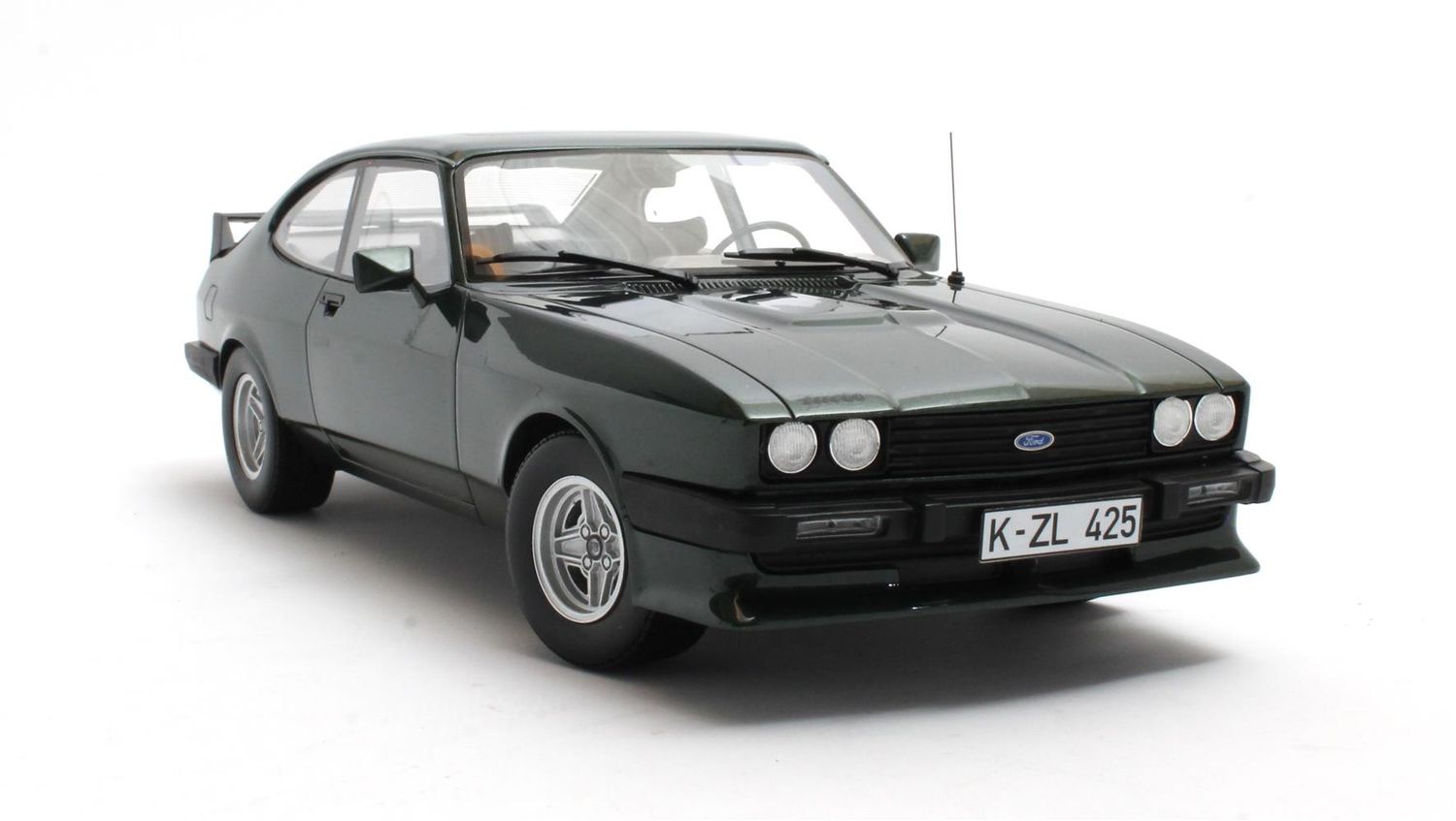 1:18 Cult Models - Ford Capri 2.8 Turbo 1981 Green metallic