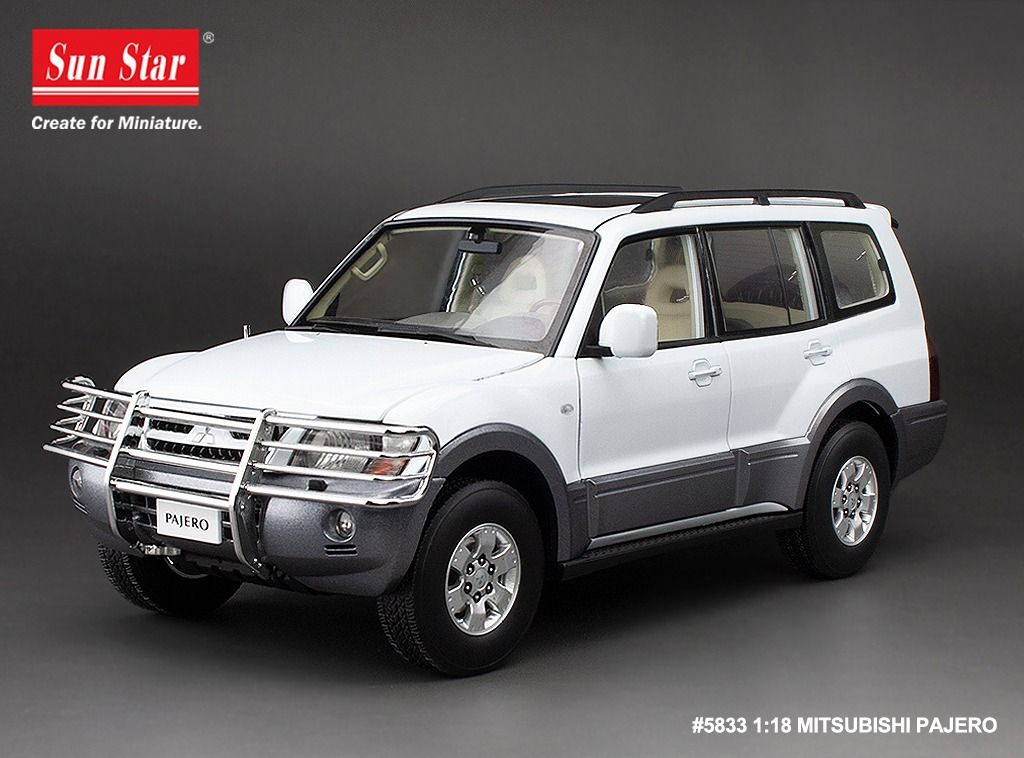 1:18 Sunstar YC MODEL - Mitsubishi Pajero V73 White