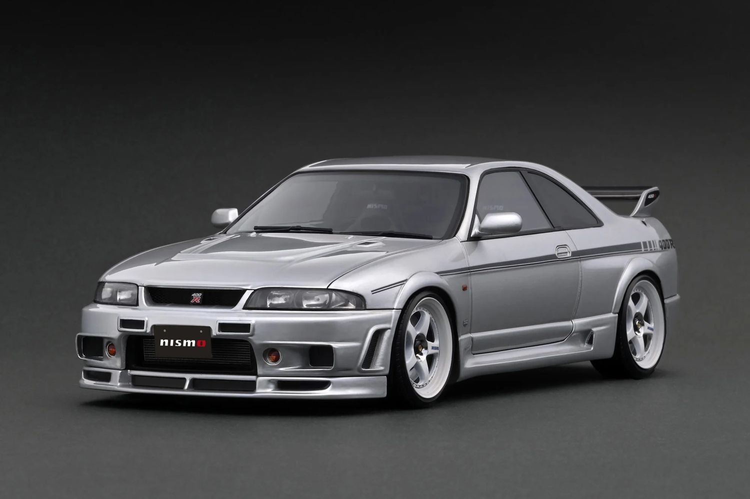 1:18 Ignition - Nismo 400R (BCNR33), silver