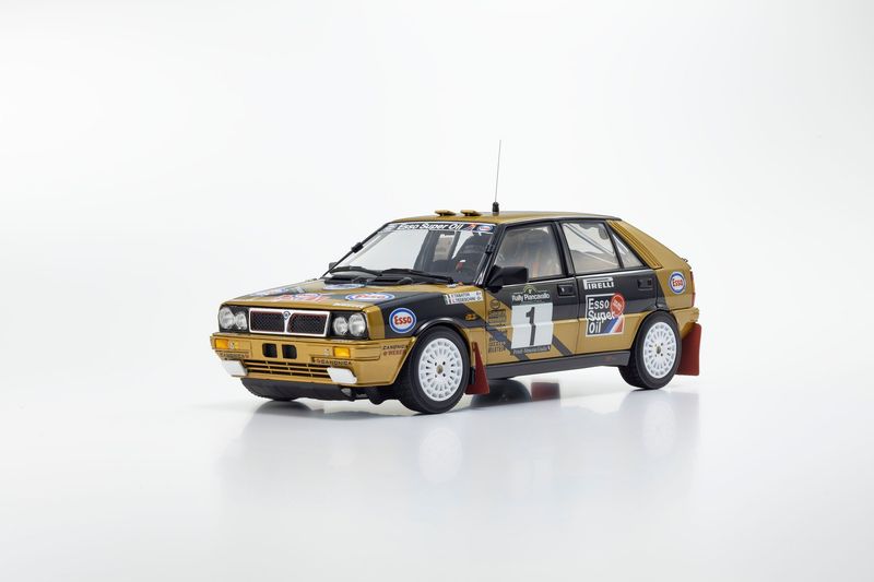 1:18 Kyosho - Lancia Delta HF 4WD #1 1:18 Kyosho - Lancia Delta HF 4WD #1 "Grifone Esso" Winner 1987 Rally Piancavallo - Fabrizio Tabaton - Luciano Tedeschini