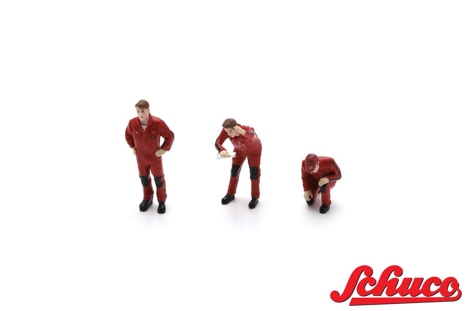 1:32 Schuco - Set w. 3 IHC mechanic figurines