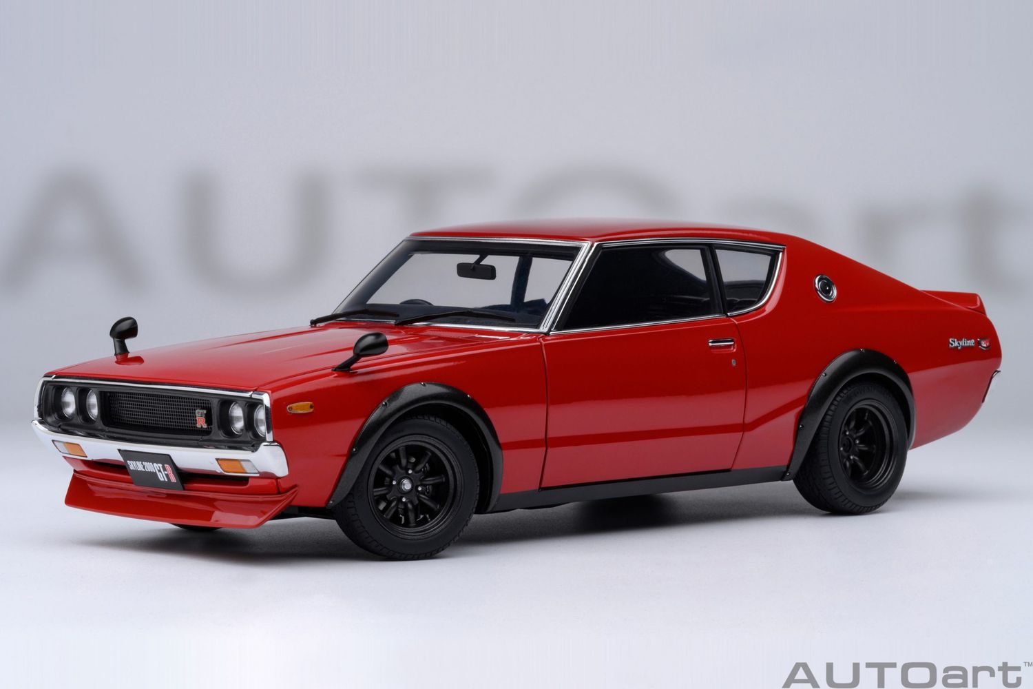 1:18 Autoart - Nissan Skyline 2000 GT-R (KPGC110) Tuned version (Red)