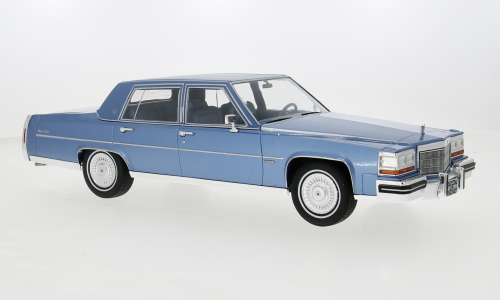 1:18 MCG - Cadillac Fleetwood Brougham, metallic-hellblau, 1982